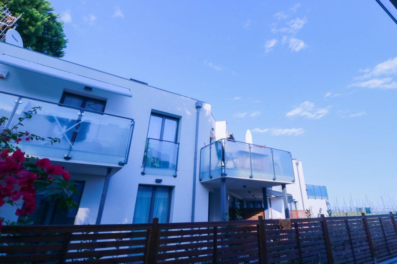 Ferienwohnung H11 Luxury 9A - Porto - Piscina - Jacuzzi Santo Stefano al Mare Exterior foto