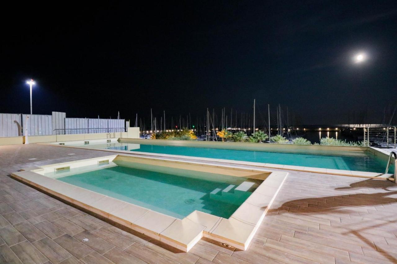 Ferienwohnung H11 Luxury 9A - Porto - Piscina - Jacuzzi Santo Stefano al Mare Exterior foto