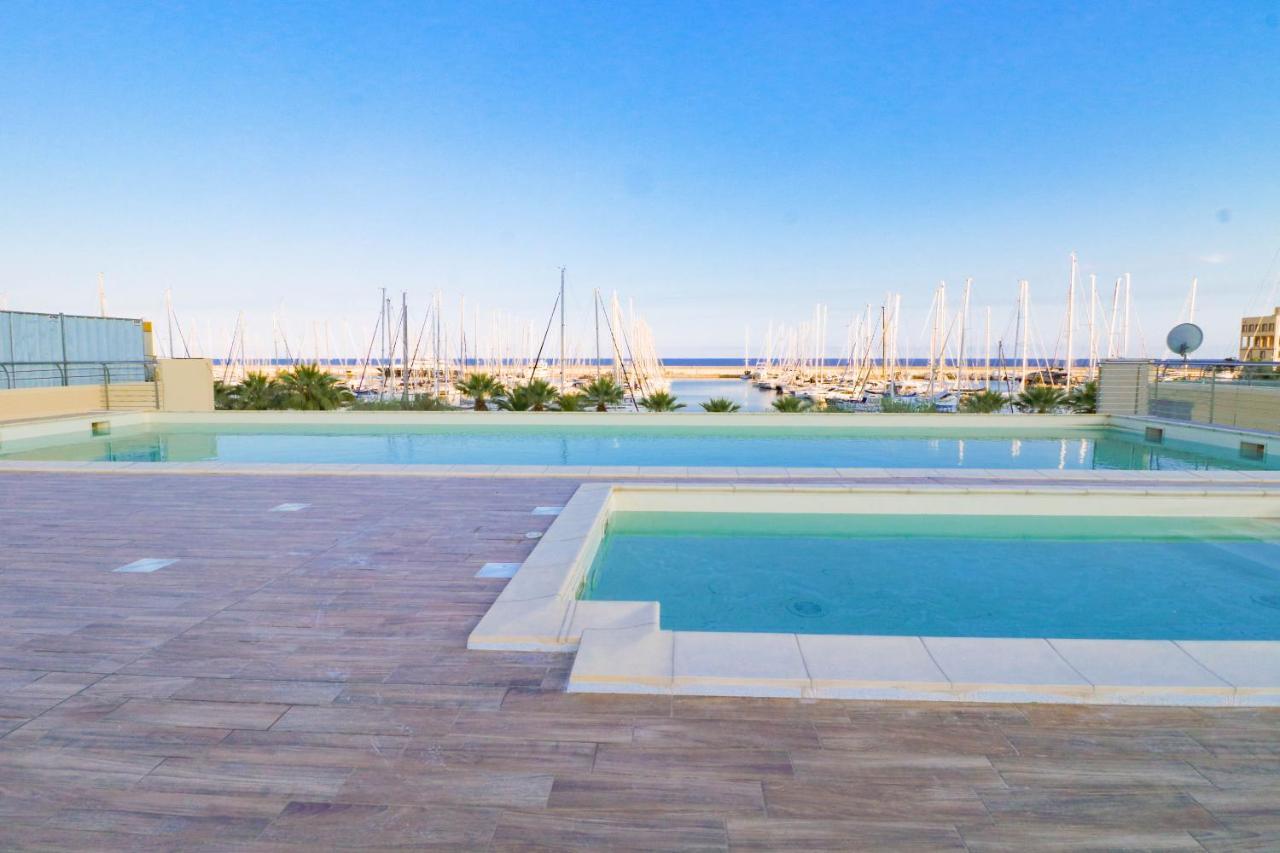 Ferienwohnung H11 Luxury 9A - Porto - Piscina - Jacuzzi Santo Stefano al Mare Exterior foto
